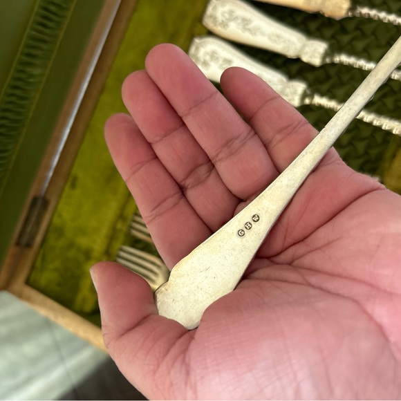 Antique Sheffield MARKED fish flatware and serving set! Bargain price! - Picture 6 of 12